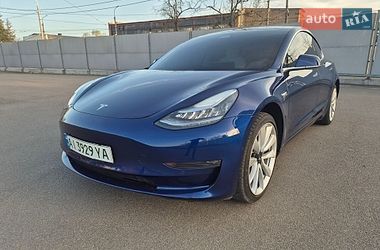 Седан Tesla Model 3 2019 в Киеве