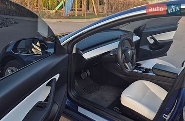 Седан Tesla Model 3 2019 в Киеве