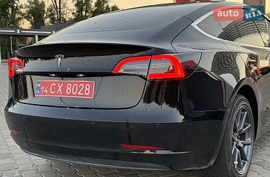 Седан Tesla Model 3 2020 в Кривому Розі