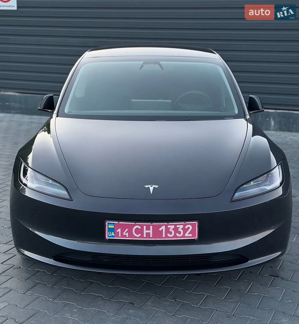 2025 Tesla Model 3 - мініатюра 4