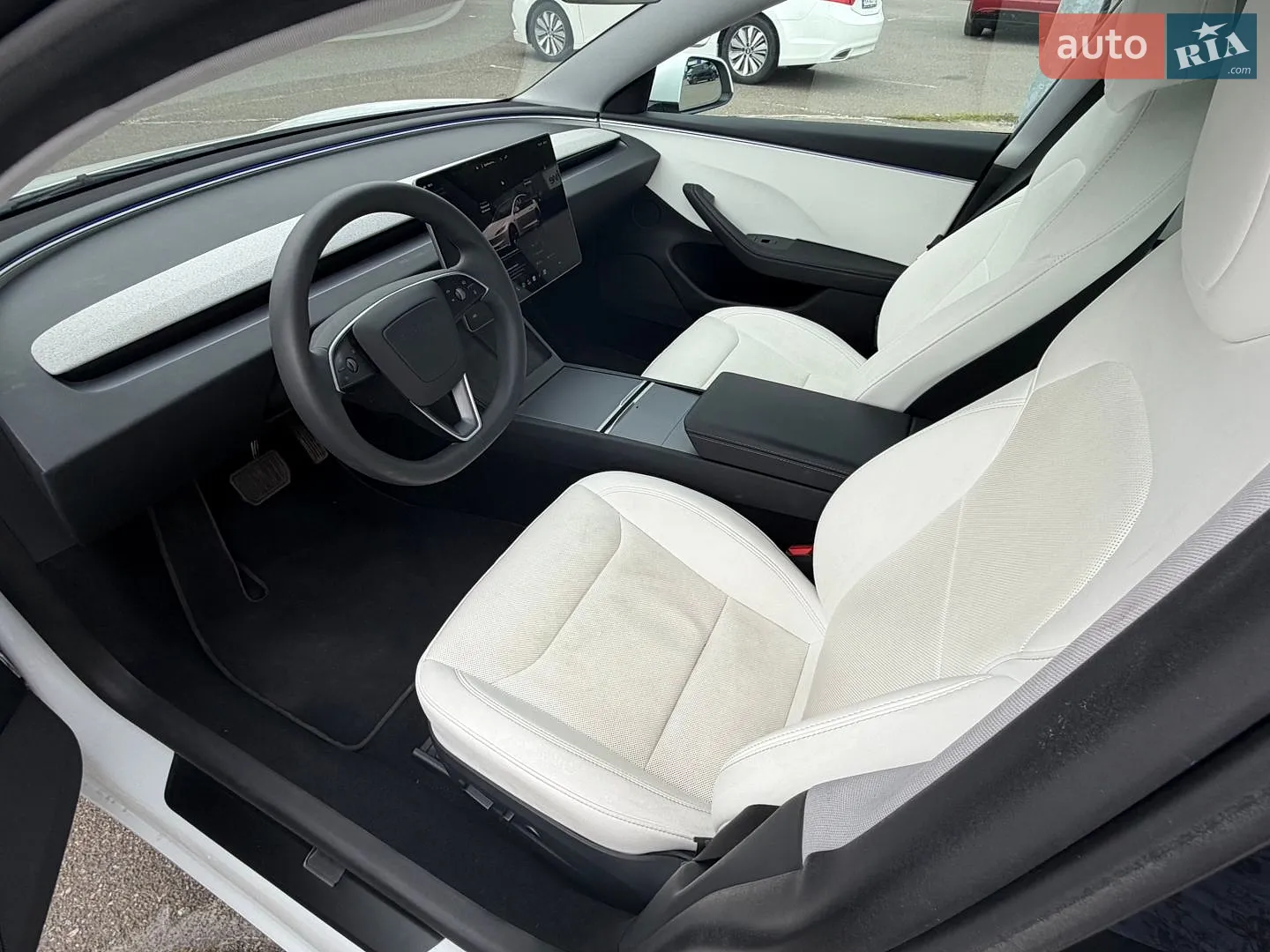 2024 Tesla Model 3 - мініатюра 9