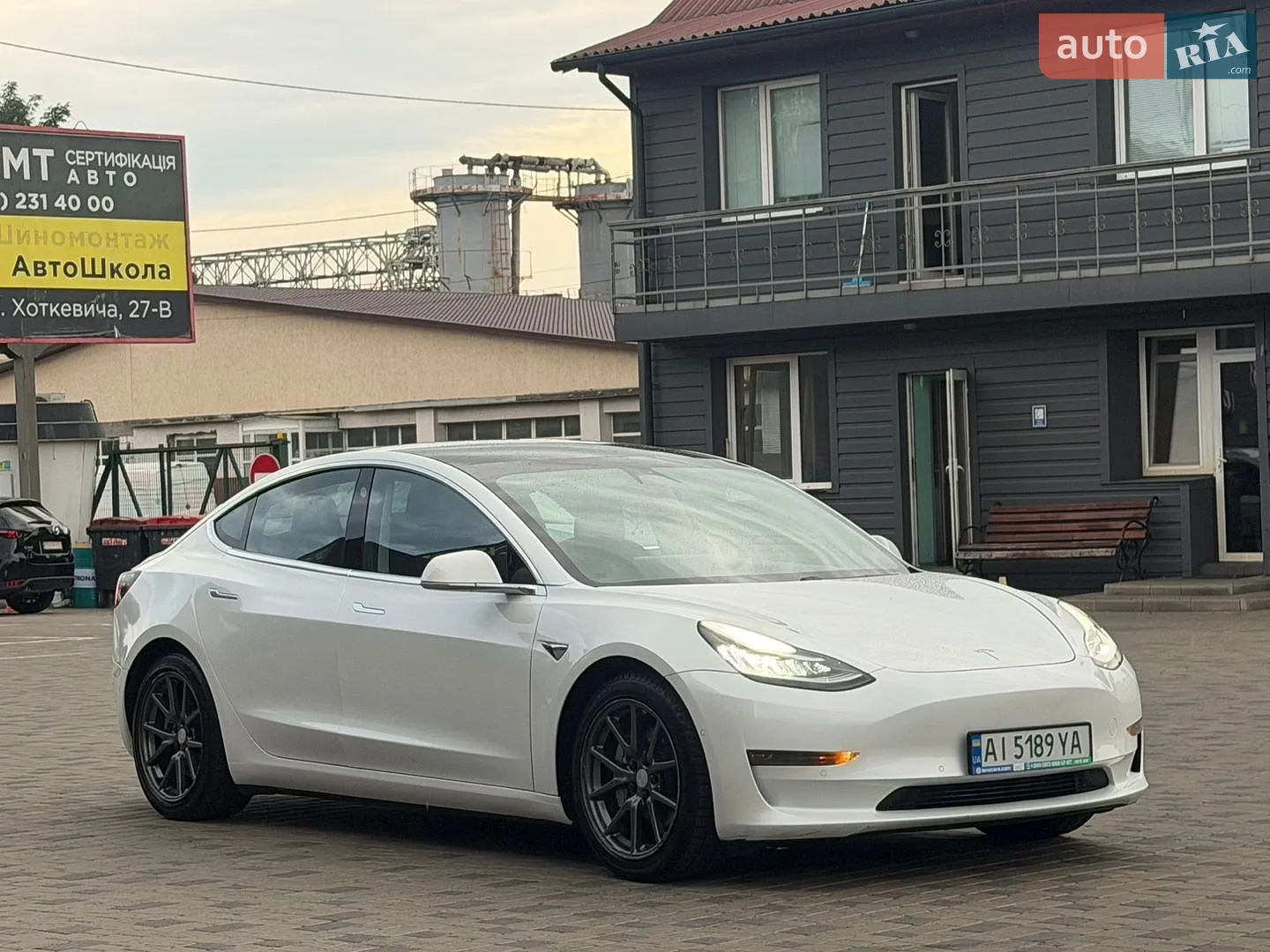 2020 Tesla Model 3 - мініатюра 4