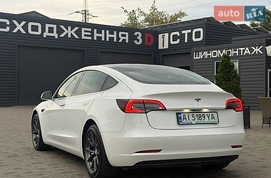 Седан Tesla Model 3 2020 в Киеве