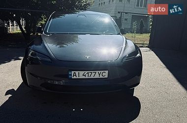 Седан Tesla Model 3 2024 в Білій Церкві