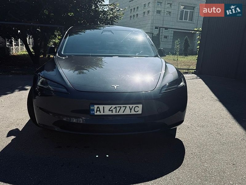 Седан Tesla Model 3 2024 в Білій Церкві