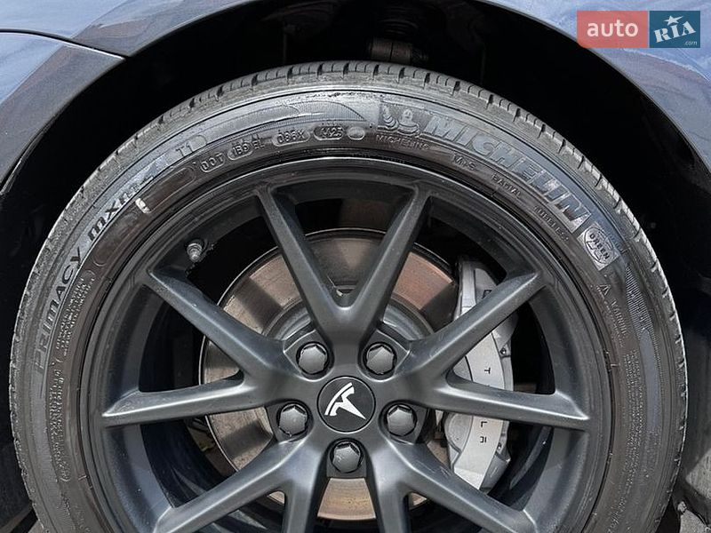 Седан Tesla Model 3 2022 в Хмельницькому