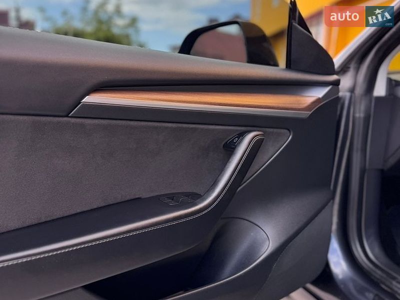 Седан Tesla Model 3 2022 в Хмельницькому