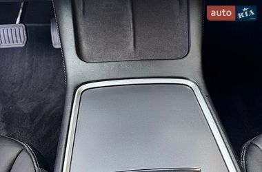 Седан Tesla Model 3 2022 в Хмельницькому