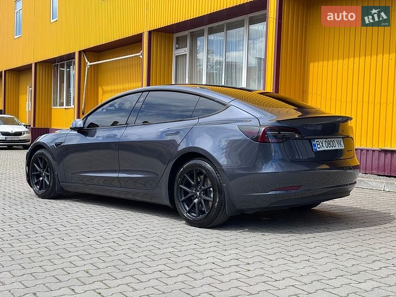 Седан Tesla Model 3 2022 в Хмельницькому