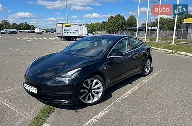 Седан Tesla Model 3 2018 в Києві