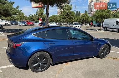 Седан Tesla Model 3 2021 в Одессе