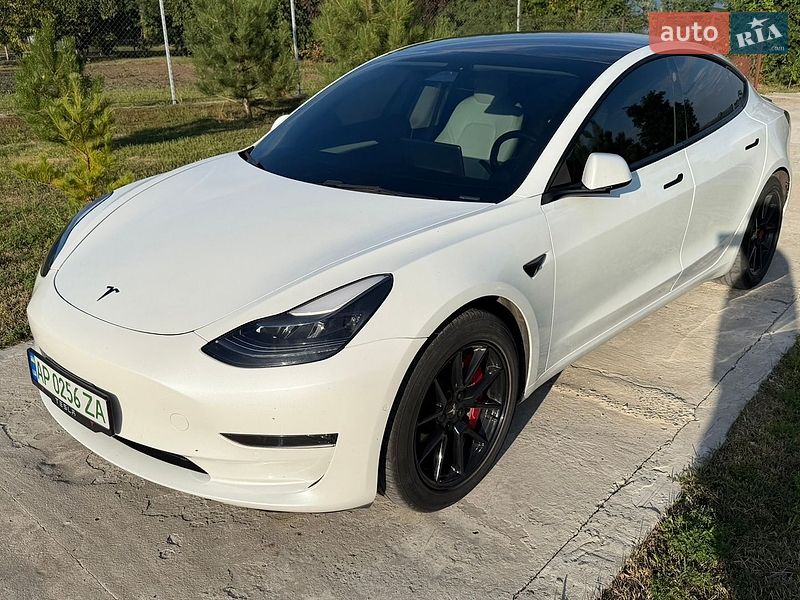 Седан Tesla Model 3 2021 в Запоріжжі