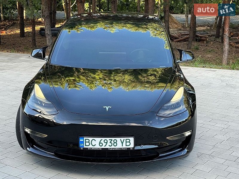 Седан Tesla Model 3 2019 в Луцьку