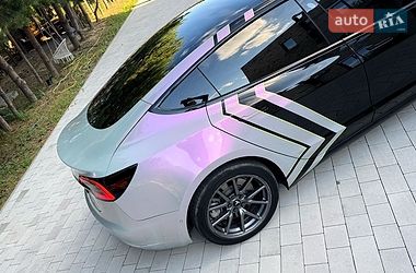 Седан Tesla Model 3 2019 в Луцьку