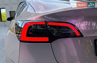 Седан Tesla Model 3 2019 в Луцьку