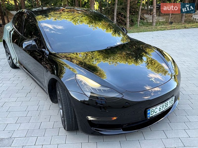 Седан Tesla Model 3 2019 в Луцьку