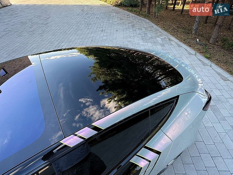 Седан Tesla Model 3 2019 в Луцьку