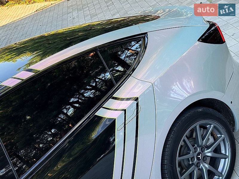 Седан Tesla Model 3 2019 в Луцьку