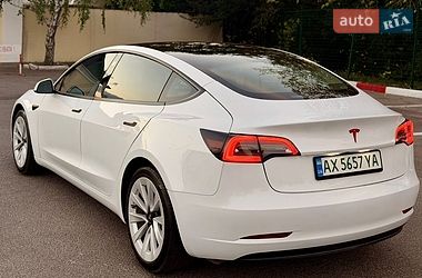 tesla model-3 2023 в Харьков от профессионального продавца Андрей