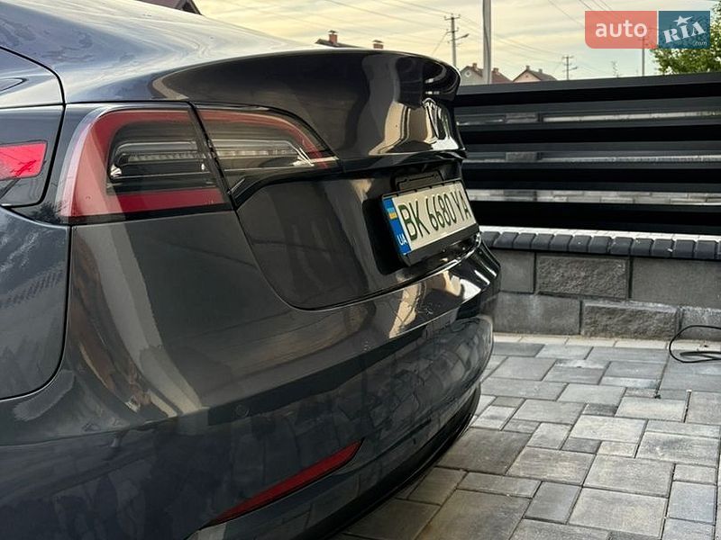 Седан Tesla Model 3 2022 в Острозі фото 7 Седан Tesla Model 3 2022 в Острозі