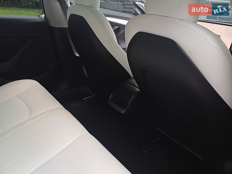 Седан Tesla Model 3 2022 в Острозі фото 15 Седан Tesla Model 3 2022 в Острозі