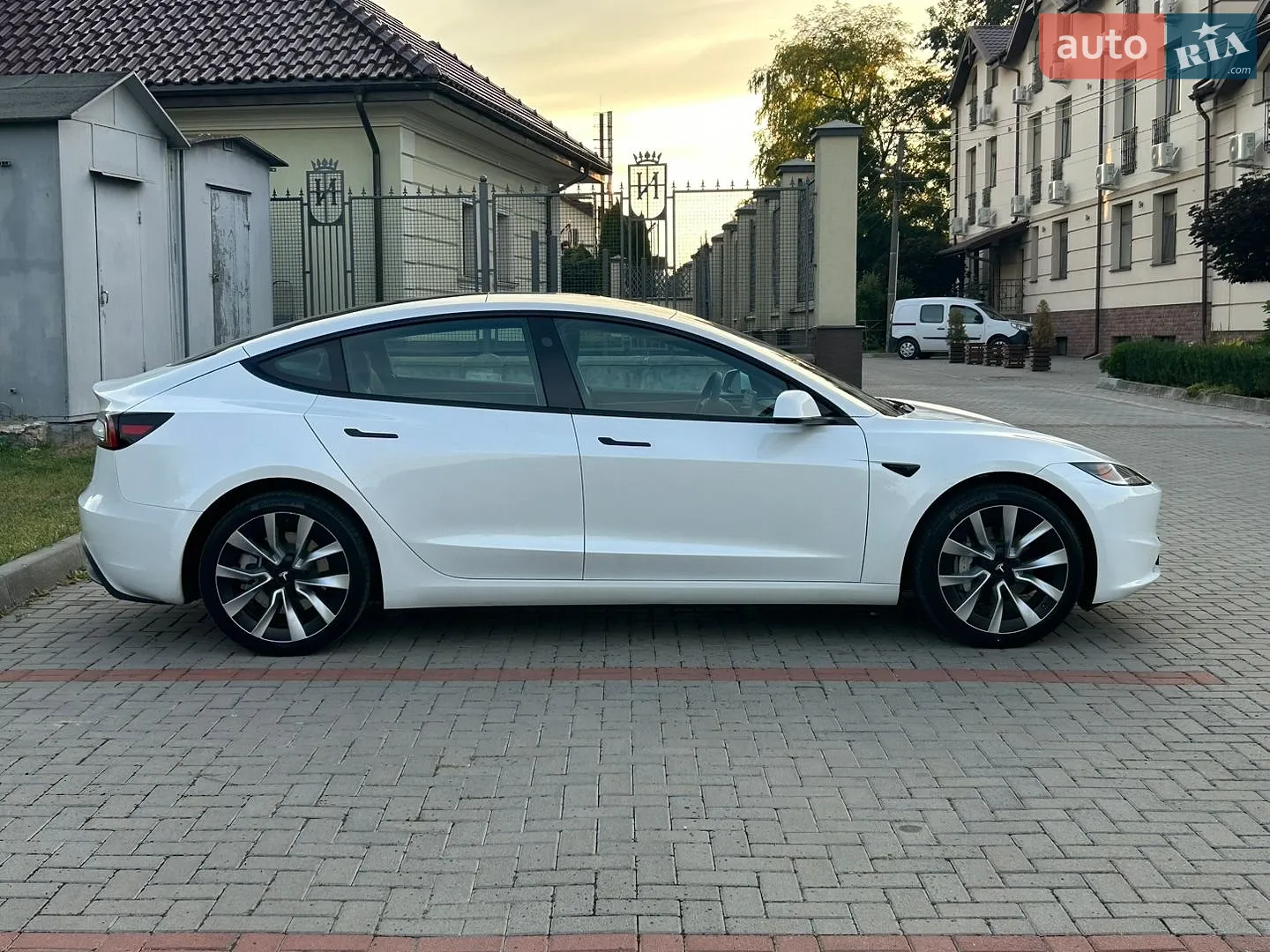2024 Tesla Model 3 - мініатюра 32