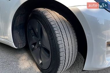 Седан Tesla Model 3 2020 в Хмельницком