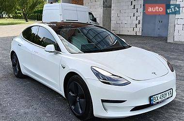 Седан Tesla Model 3 2020 в Хмельницком