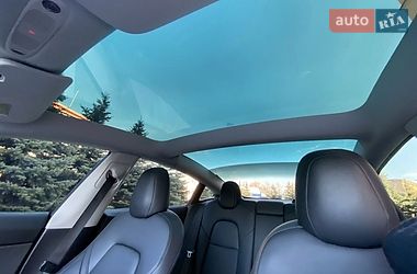 Седан Tesla Model 3 2023 в Києві