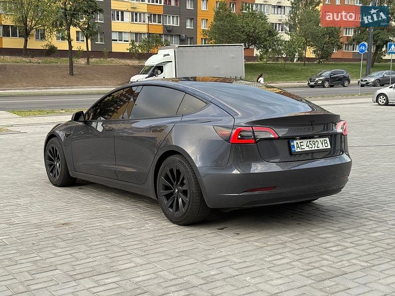 Седан Tesla Model 3 2021 в Дніпрі фото 10 Седан Tesla Model 3 2021 в Дніпрі
