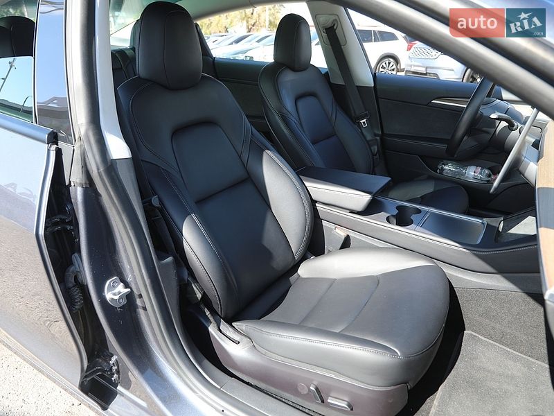 Седан Tesla Model 3 2022 в Харькове