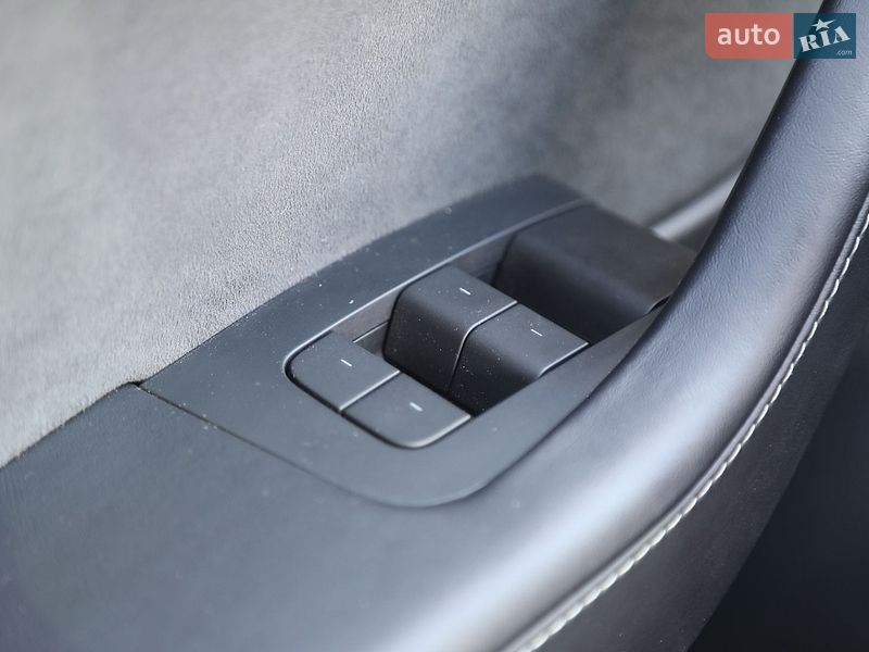 Седан Tesla Model 3 2022 в Харькове