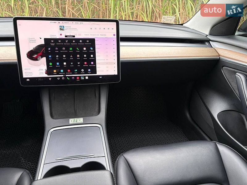 Седан Tesla Model 3 2022 в Львові фото 16 Седан Tesla Model 3 2022 в Львові