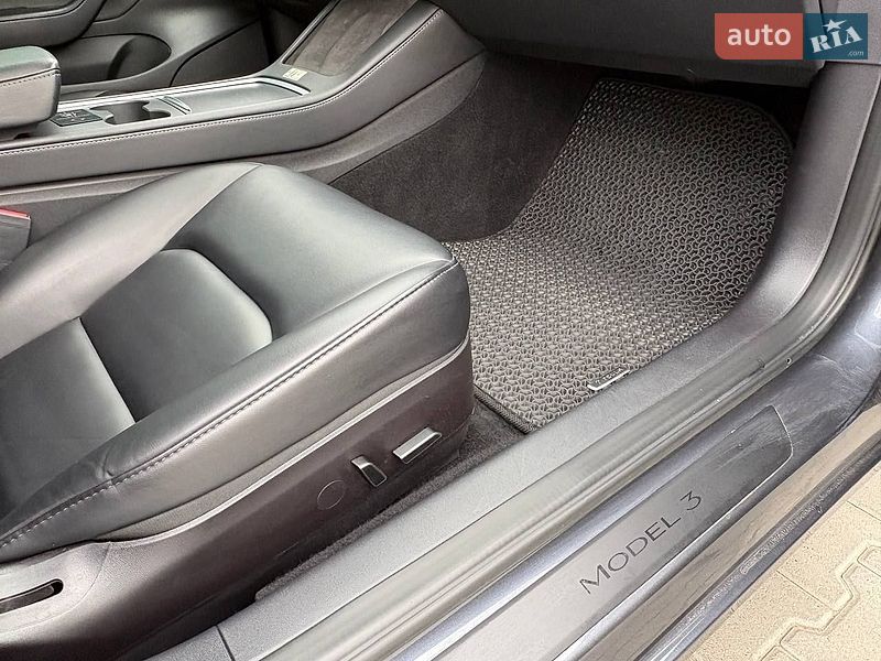 Седан Tesla Model 3 2022 в Львові фото 20 Седан Tesla Model 3 2022 в Львові