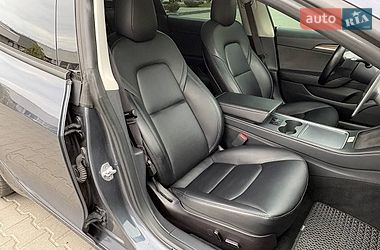 Седан Tesla Model 3 2022 в Львові фото 21 Седан Tesla Model 3 2022 в Львові
