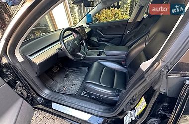 Седан Tesla Model 3 2018 в Ивано-Франковске