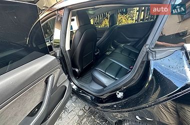 Седан Tesla Model 3 2018 в Ивано-Франковске