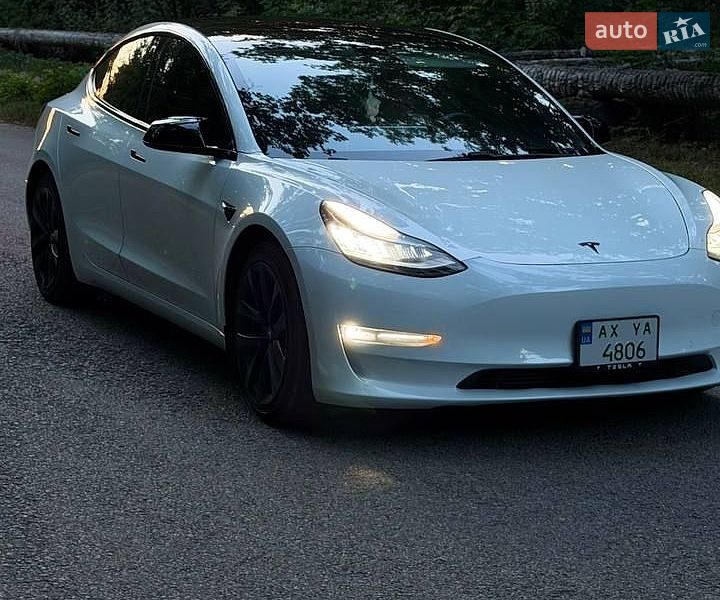 Седан Tesla Model 3 2018 в Харкові