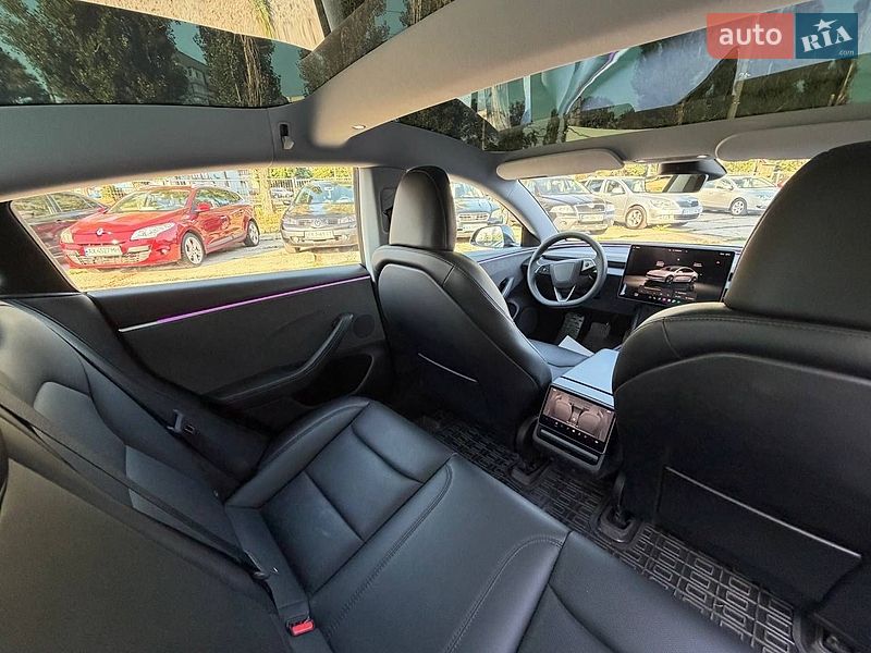 Седан Tesla Model 3 2024 в Харкові