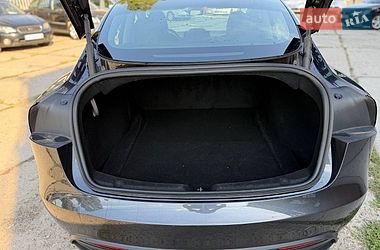 Седан Tesla Model 3 2024 в Харкові