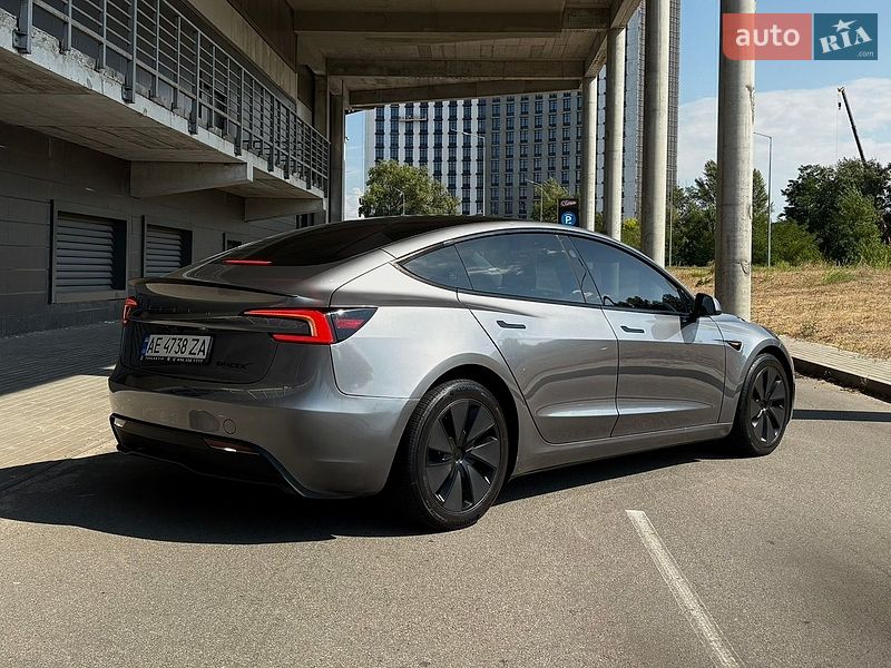 Седан Tesla Model 3 2024 в Києві фото 3 Седан Tesla Model 3 2024 в Києві