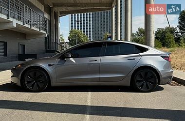 Седан Tesla Model 3 2024 в Києві фото 4 Седан Tesla Model 3 2024 в Києві