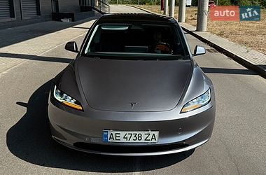 Седан Tesla Model 3 2024 в Києві фото 8 Седан Tesla Model 3 2024 в Києві