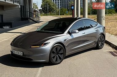 Седан Tesla Model 3 2024 в Києві фото 10 Седан Tesla Model 3 2024 в Києві