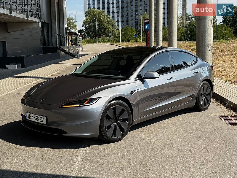 Седан Tesla Model 3 2024 в Києві фото 10 Седан Tesla Model 3 2024 в Києві