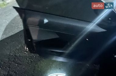 Седан Tesla Model 3 2019 в Львові