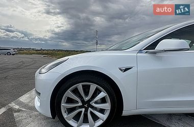 Седан Tesla Model 3 2019 в Києві