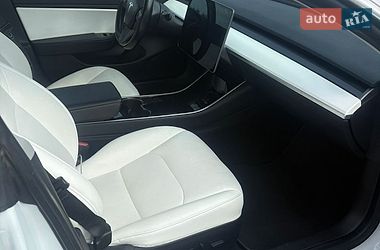 Седан Tesla Model 3 2019 в Києві