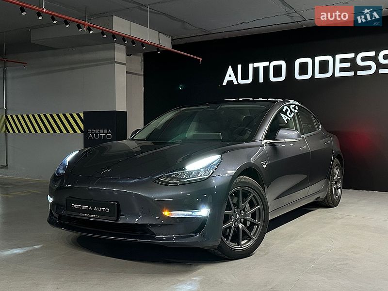 Tesla Model 3 2018 Tesla Model 3 2018