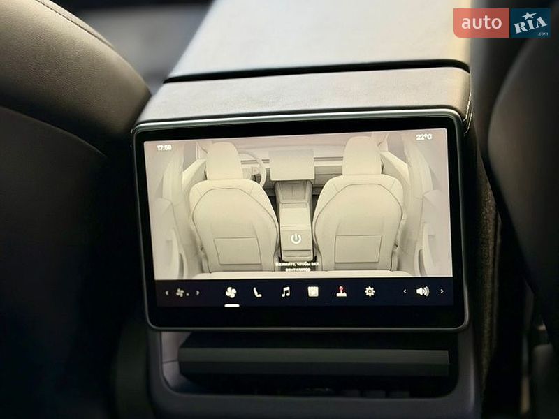 Седан Tesla Model 3 2024 в Рівному